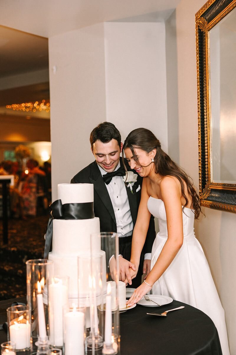 evansville-country-club-black-and-white-reception35