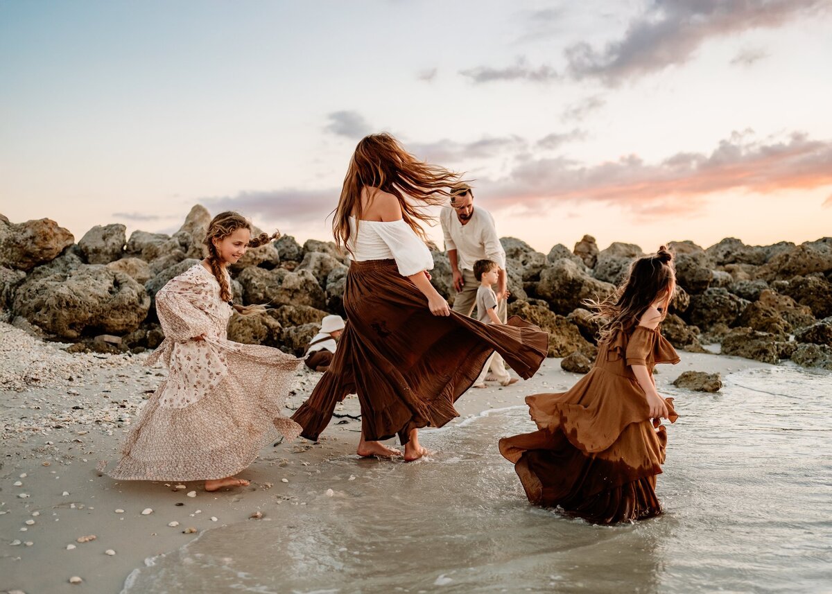Chasing Creative Family Portraits 2024-97