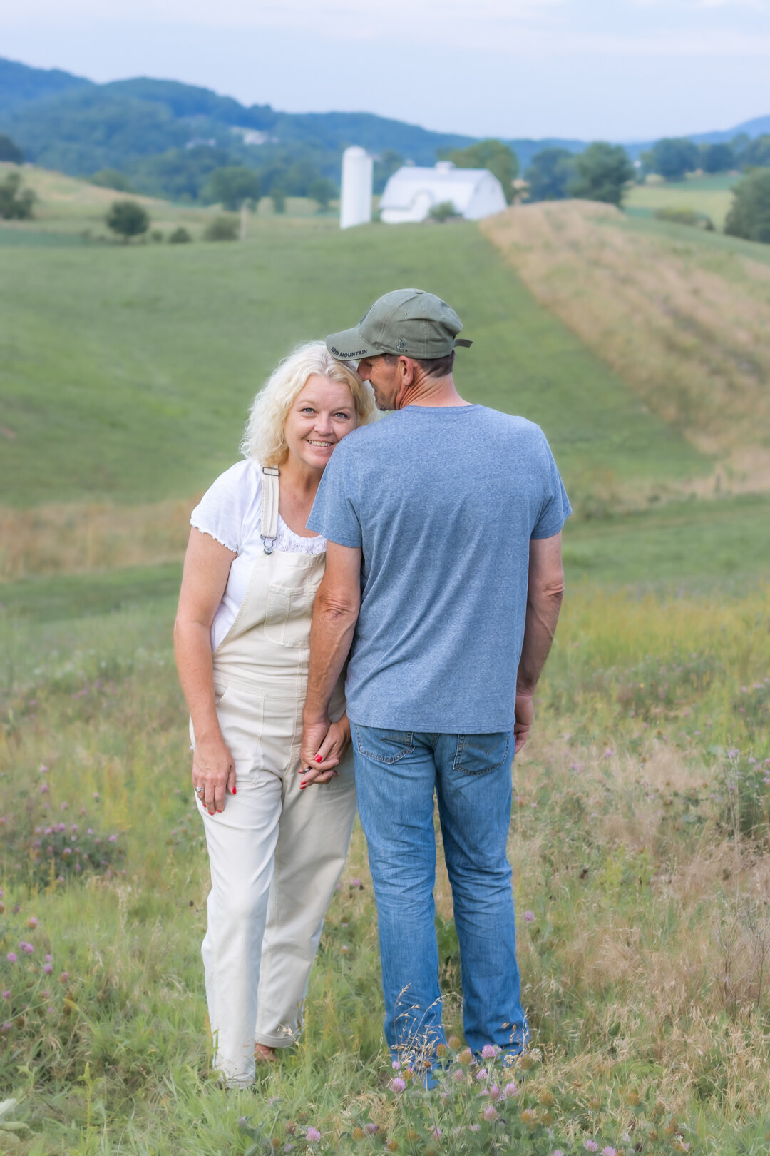 2022-Sinkland-Farms_couples-family-photoshoot_SM-5607