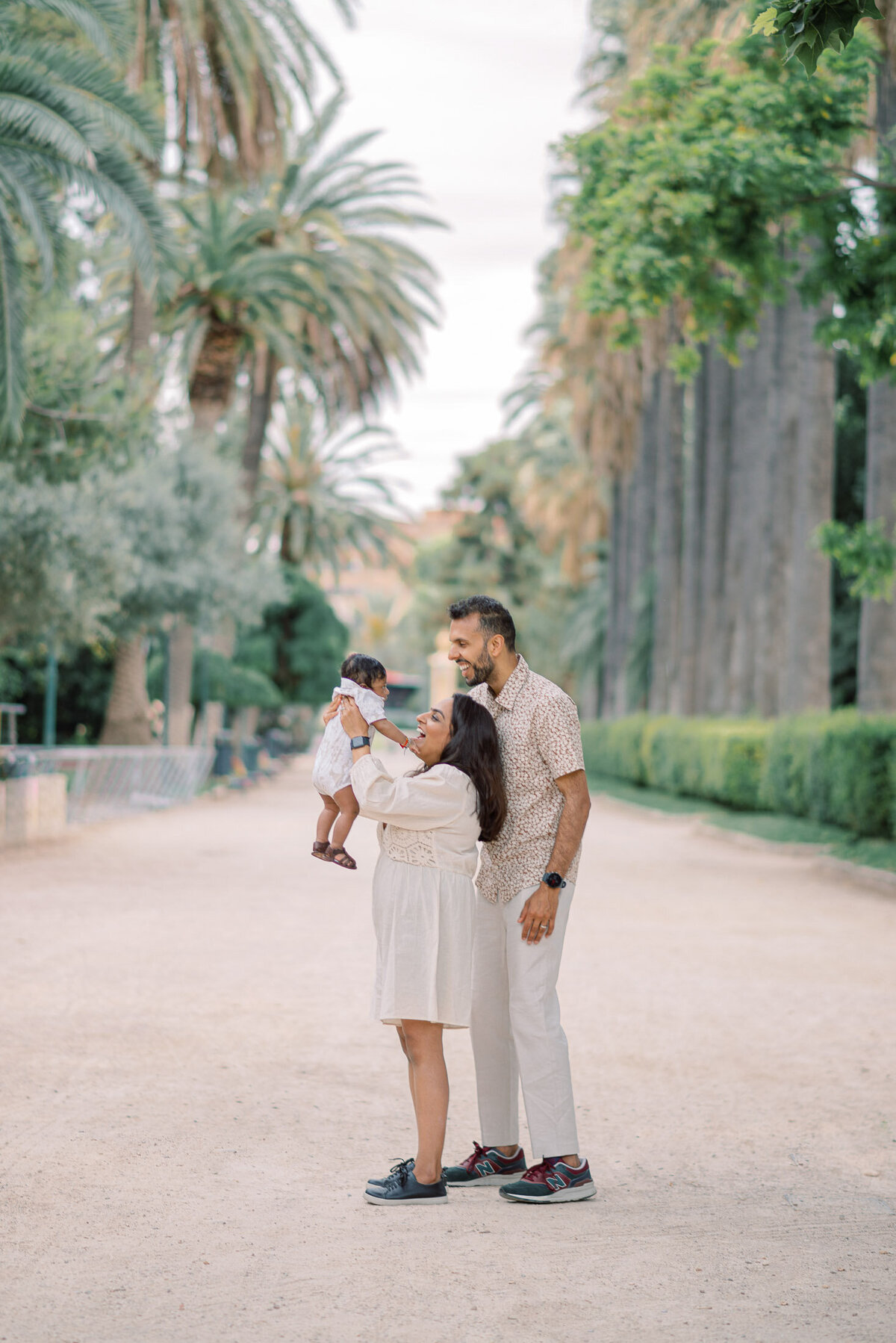 Vacation-Family-Photographer-Valencia-Viveros-Garden-17