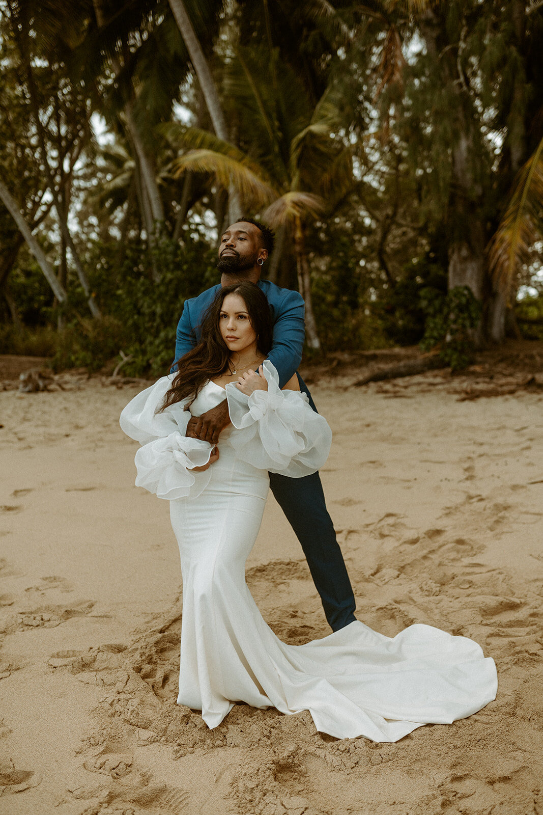 13hawaii elopement photography emilee setting photo oahu elopement packages