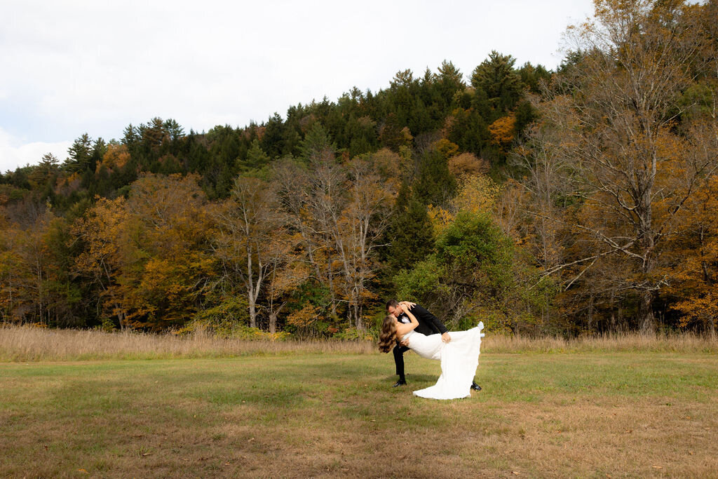 Sarah-Kevin-Gold-Wing-Photography-Vermont-Wedding-Grafton-Inn-Fall-Previews-34
