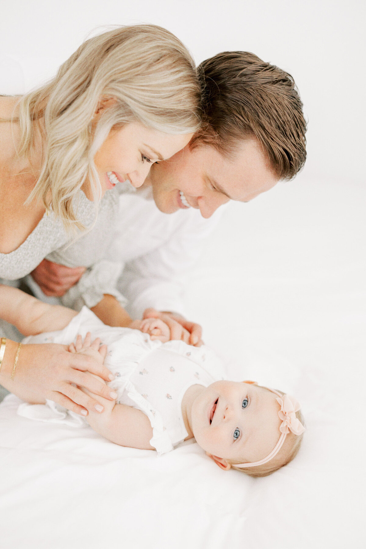 Baby and Family Photographer in Cleveland Ohio