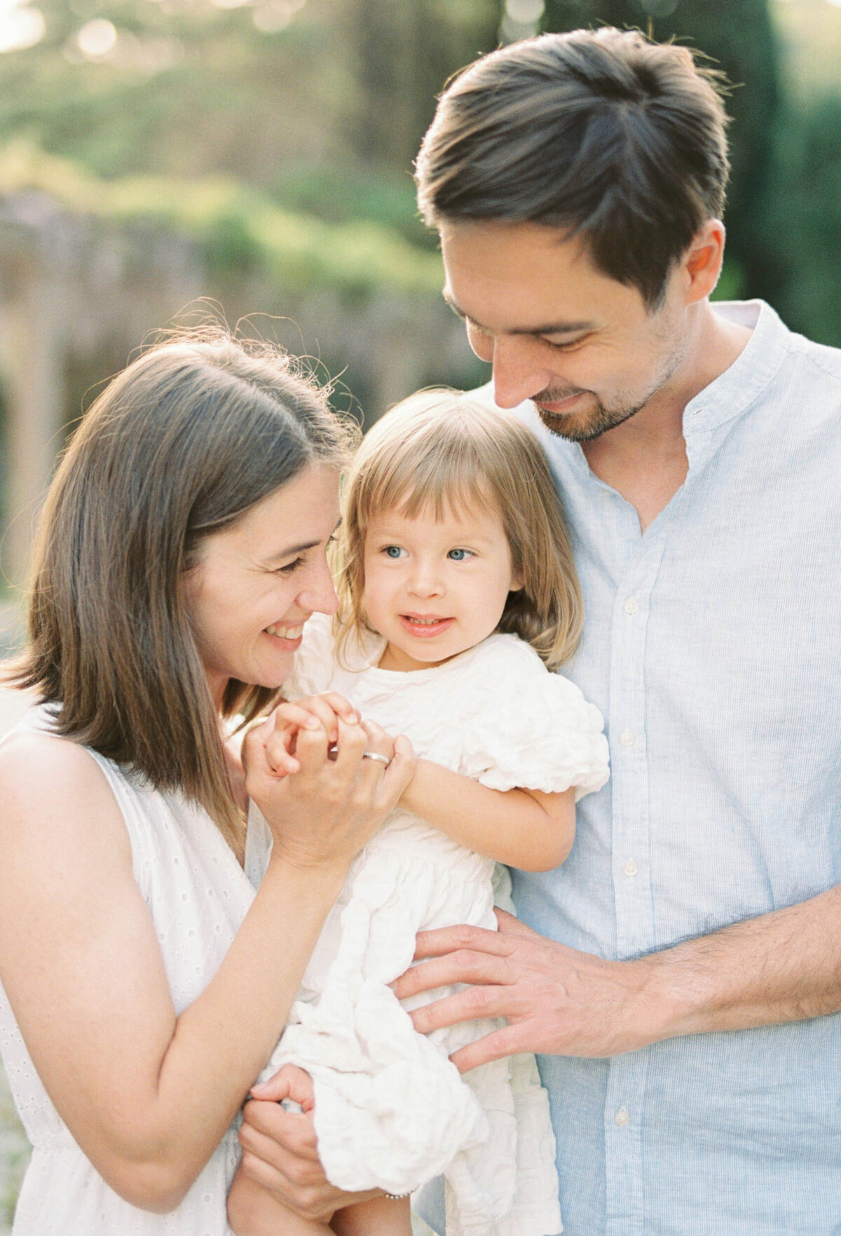 Family 2500px-1010