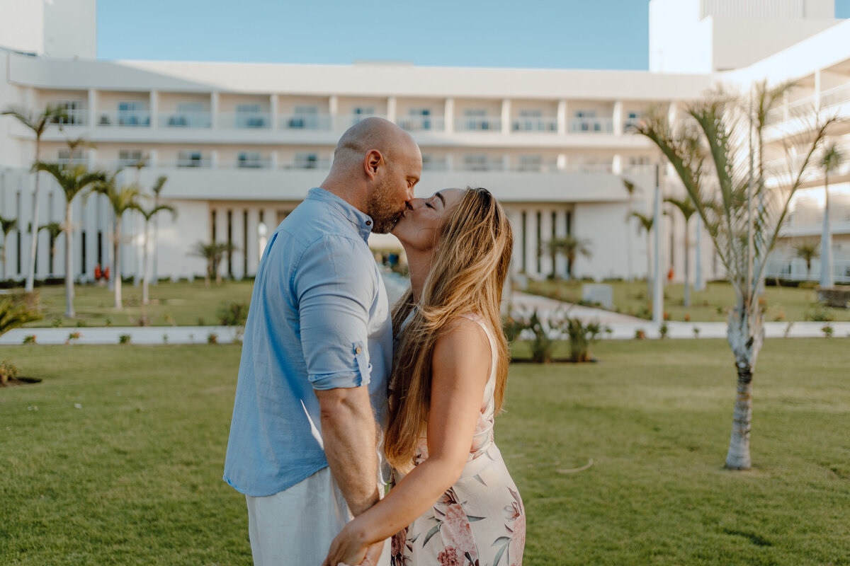 Andrehas-DJ-Cabo-San-Lucas-Mexico-Beach-Couples-Session-5