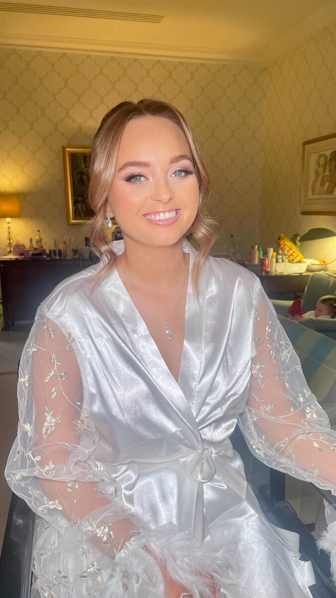 elegant-bridal-makeup-artist-berkshire (40)