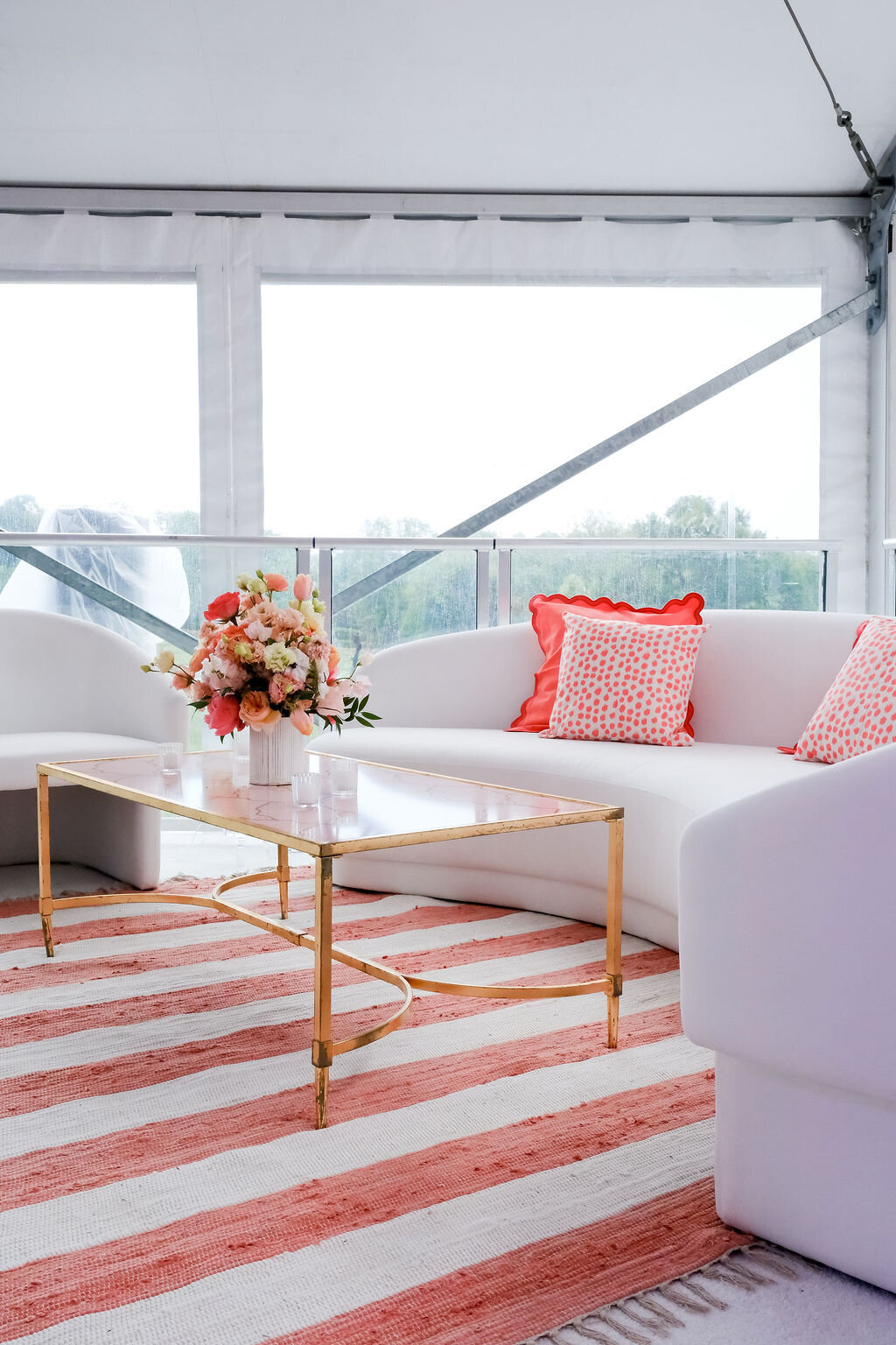 lounge 2