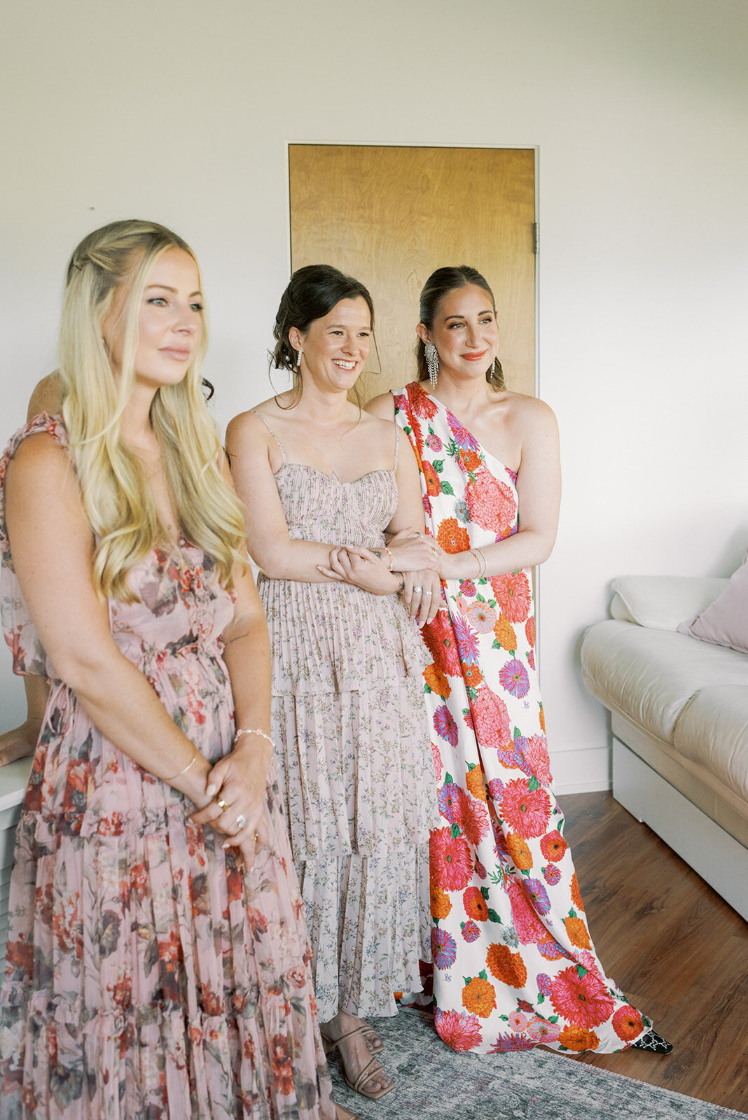 minted-photography-okanagan-kelowna-destination-wedding-photographer-wedding-kelowna-estate-wedding-madison-and-brandon-12
