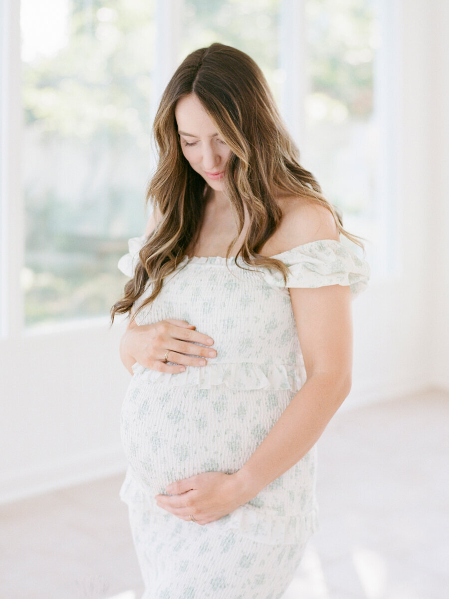 love_tree_studios_maternity_studio_session_02