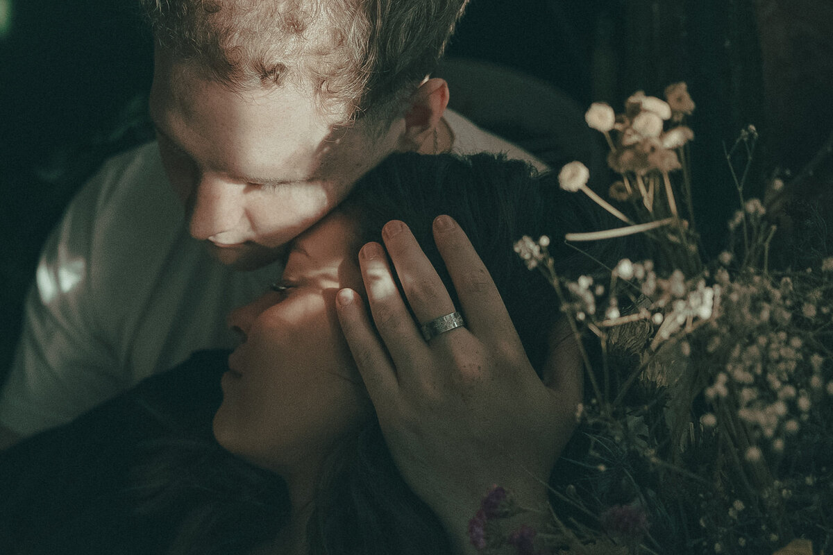 ashes-photos-couples-photoshoot-corvallis-oregon