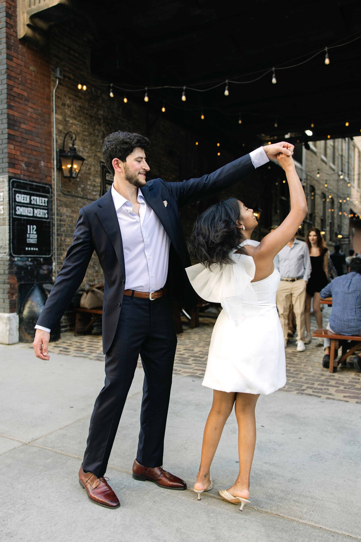 I-D_Gin Alley Chicago Engagement_IMG_2506