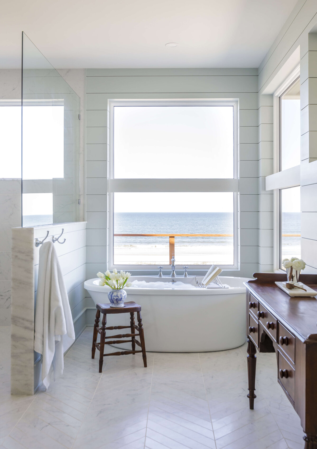 FletcherAve bathtub Lola Interiors