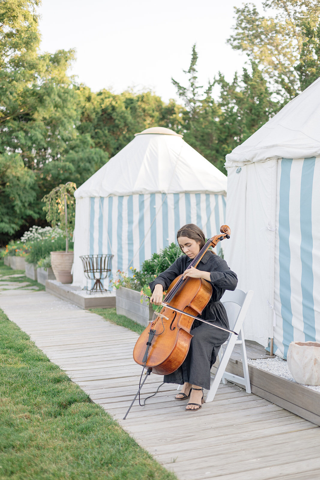 Wedding_Chanler Cliff Walk_Newport Mansions_RI__5203B3A1869©HilaryBlock