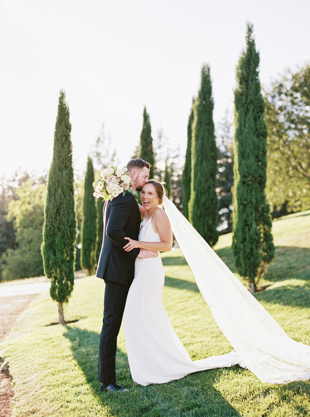 wedding-at-black-walnut-inn-and-vineyard-photography-by-the-tenneys-42
