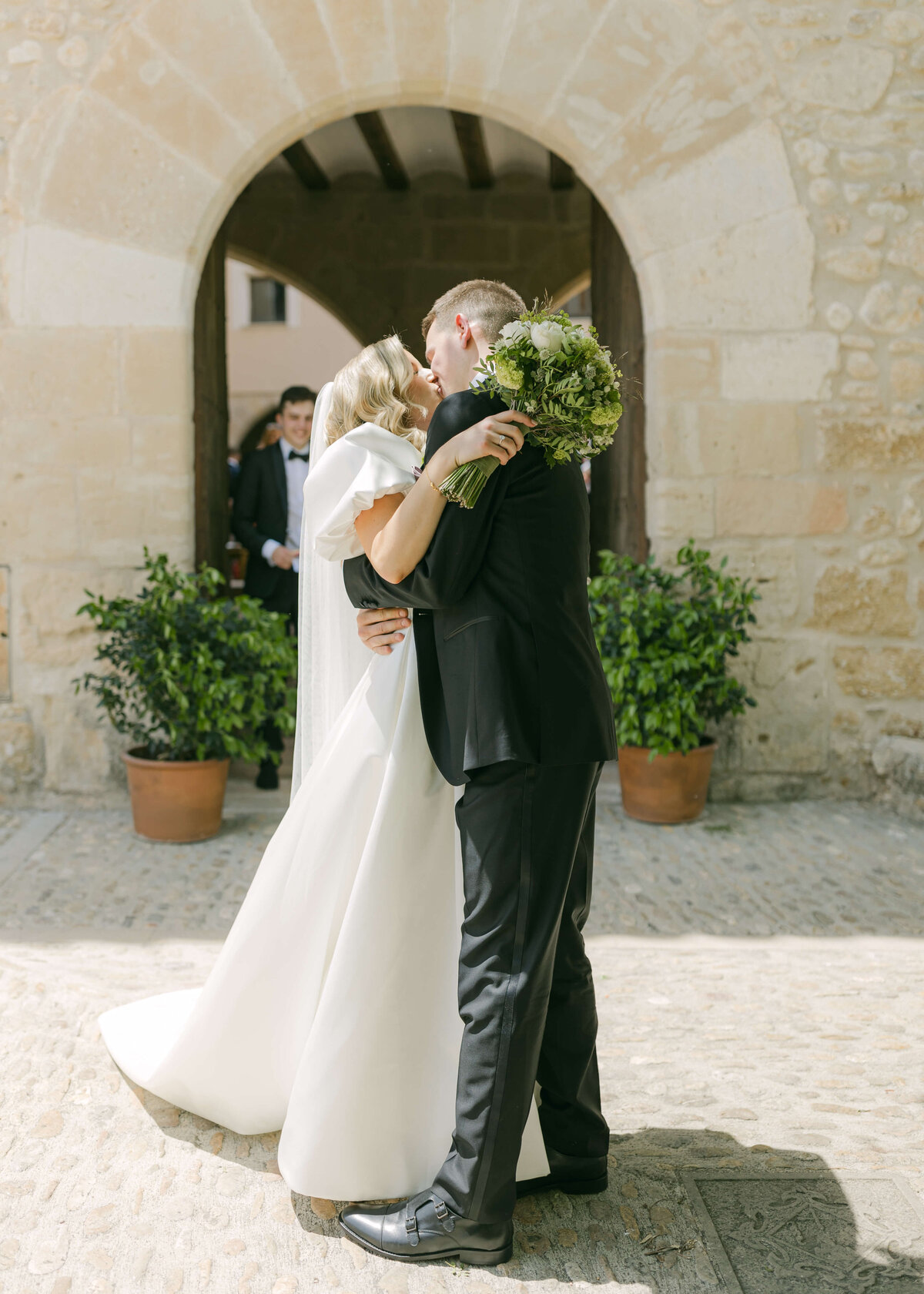 Georgina-James-Wedding-Fuentespalda-Chloe-Lowe-Photography-240