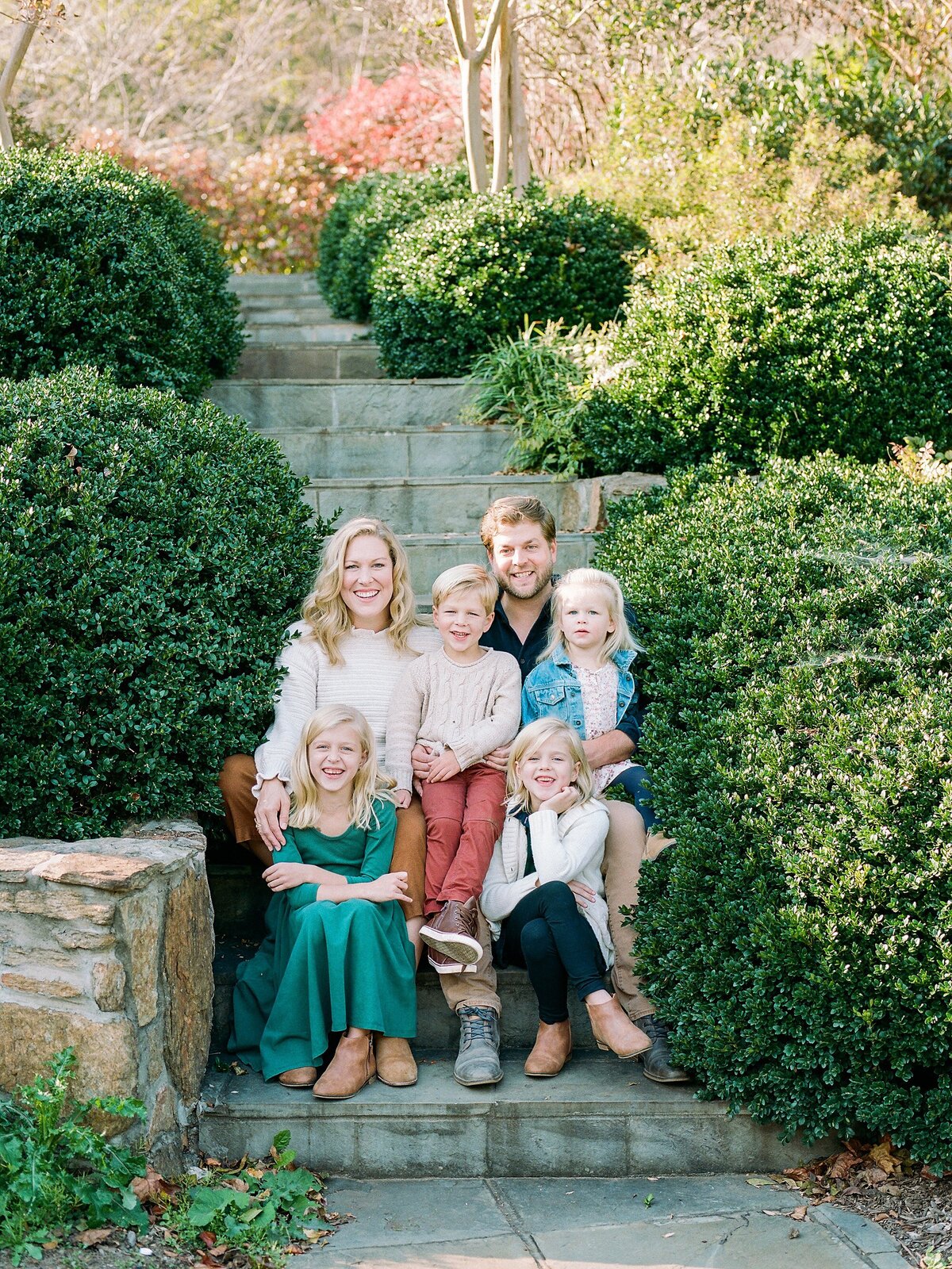 fall-family-photos-at-home-crozet-virginia-amy-nicole-photography-0091
