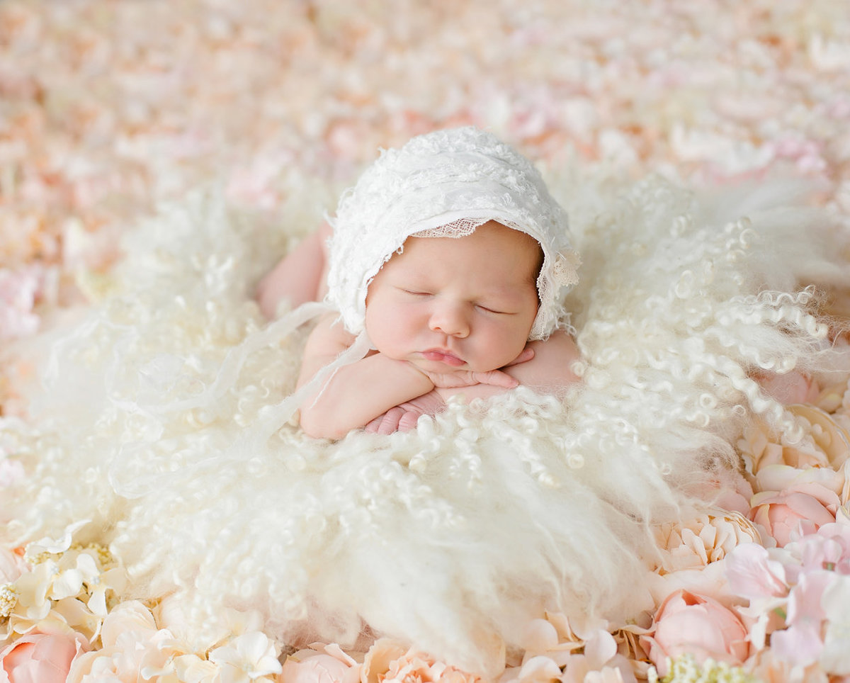 newborn in flowers234