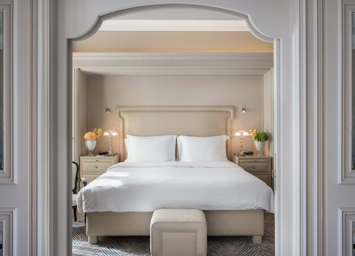 Waterstone - Hassler Collection - Hotel Hassler -Rome - Luxury Boutique Hotel - Executive Suite ( 8 ) - Hassler Roma - 300 dpi