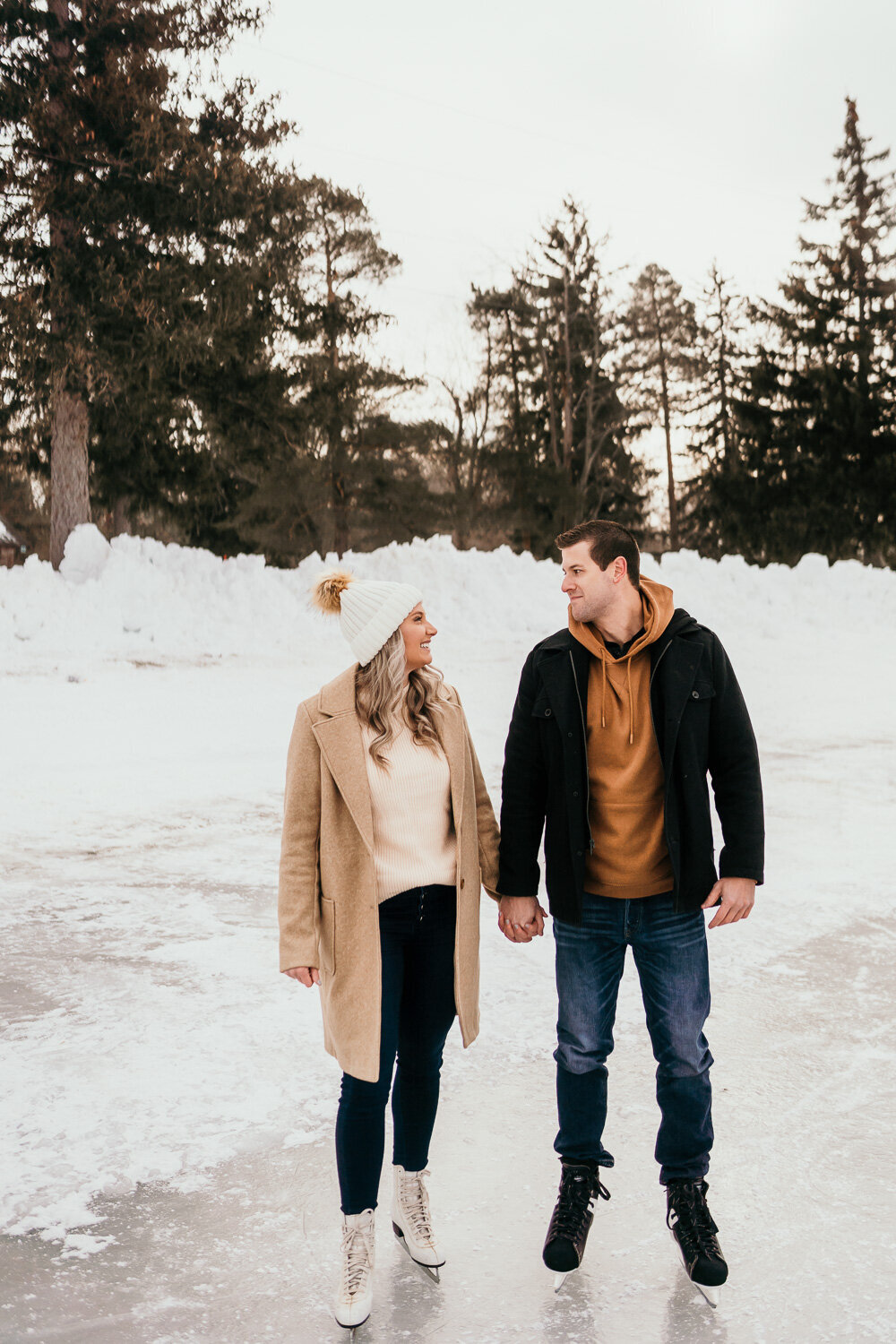 Buffalo-NY-Winter-Engagement_photoshoot-2
