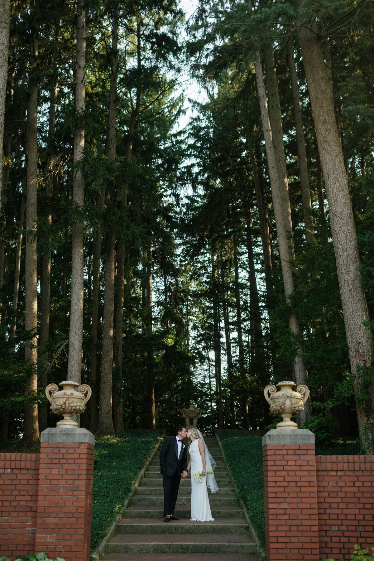 cranbrook-michigan-chic-effortless-sophisticated-luxury-wedding-photo-64