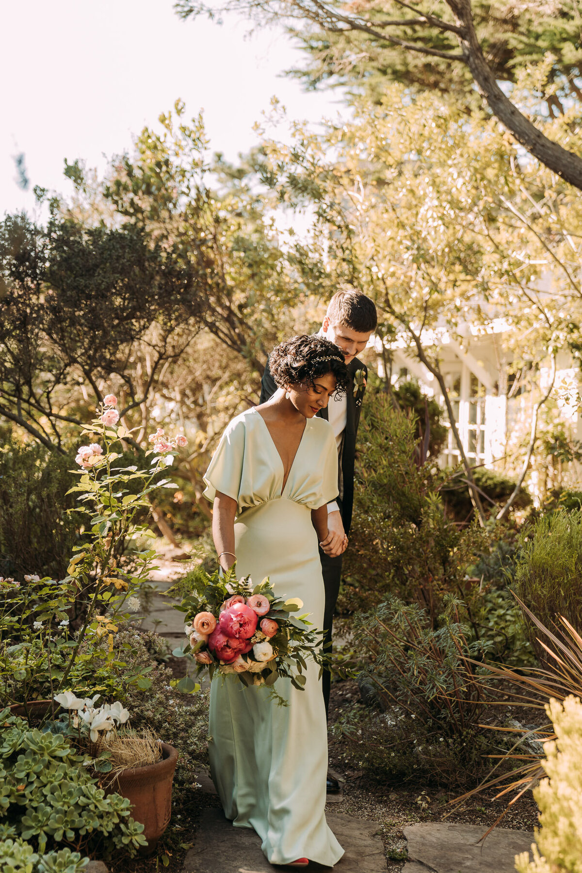 Joyce Li Photography Destination Wedding Elopement Engagement Lifestyle Portrait Photographer West Coast Seattle Washington California hastingshousegardenwedding-27