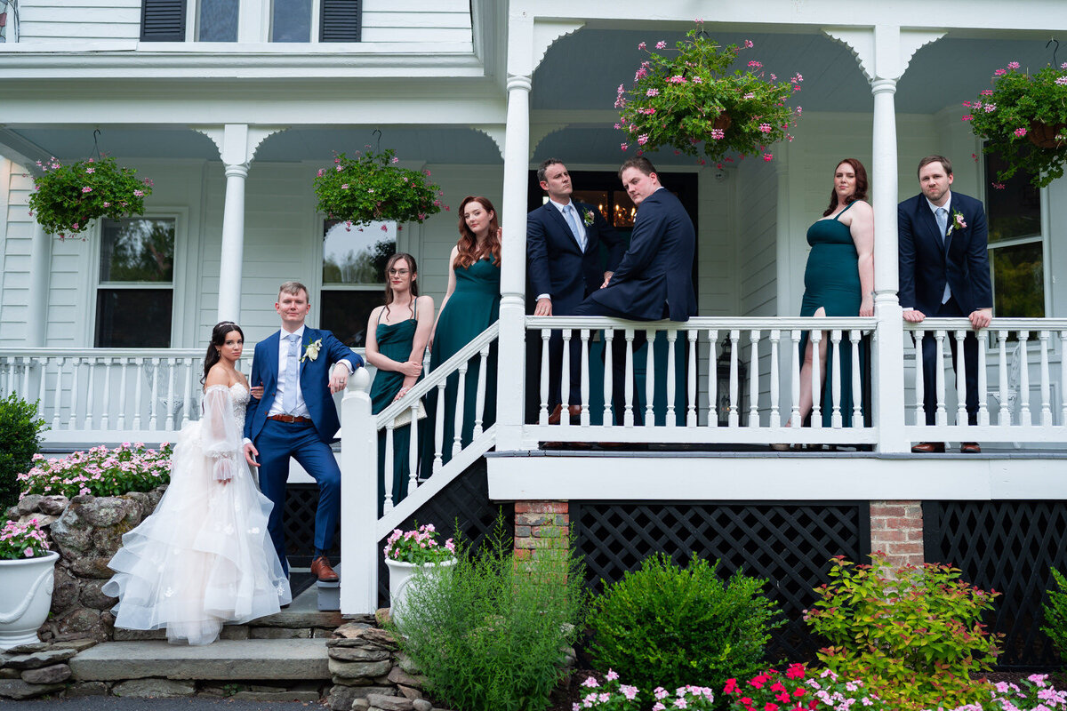wedding-group-photo-porch-stairs-spreadout