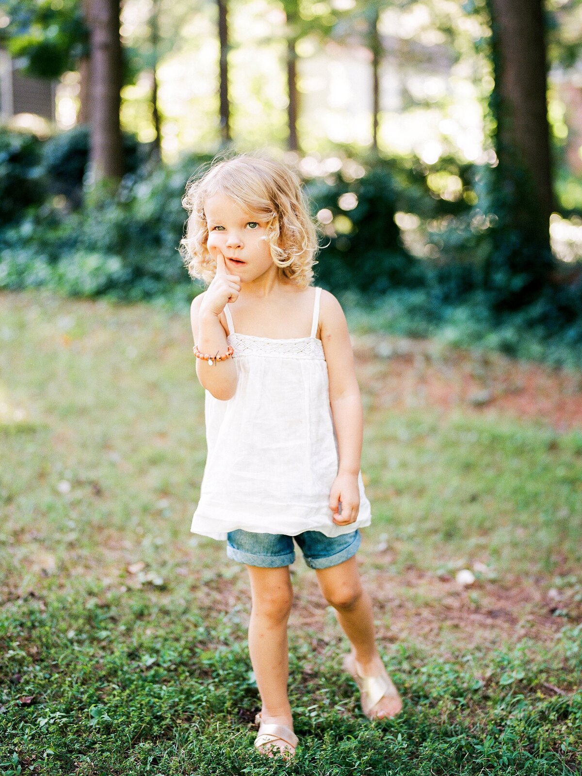 backyard-summer-family-photos-amy-nicole-photography-0016