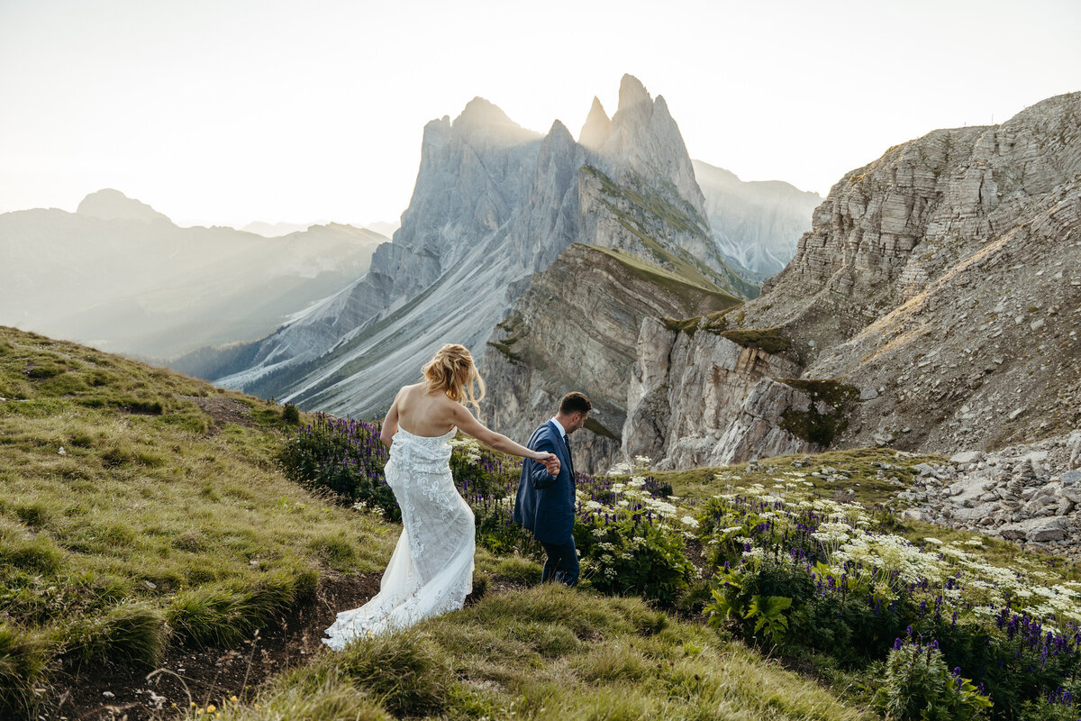 Romantic mountain wedding portraits at Seceda Italy