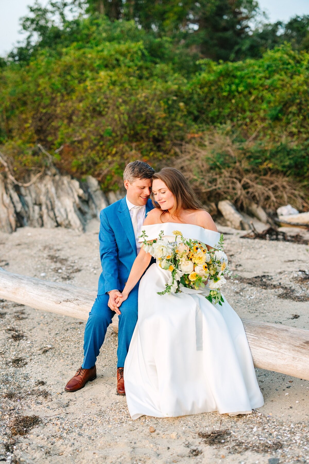Cheery_Yellow_Blue_Seaside_Island_Maine_Wedding_Chebeague_Island_Inn_0095