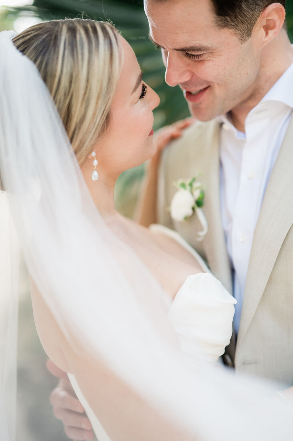 Cassie+DerekLittlePalmIsland-175