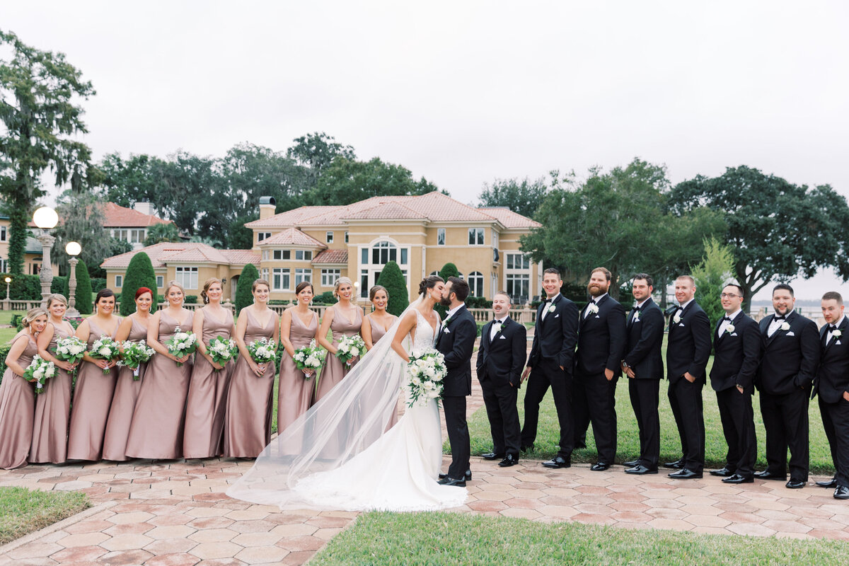 Shiel_Epping_Forest_Yacht_Club_Jacksonville_Florida_Wedding_Devon_Donnahoo_Photography_0791