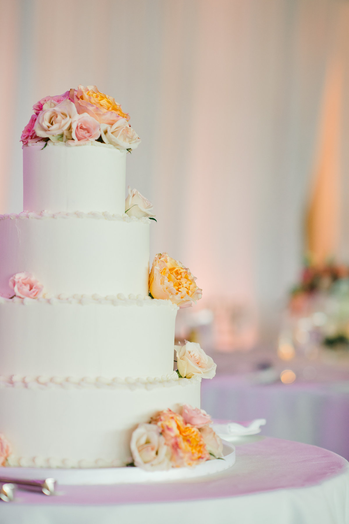 Cake with blush flowers