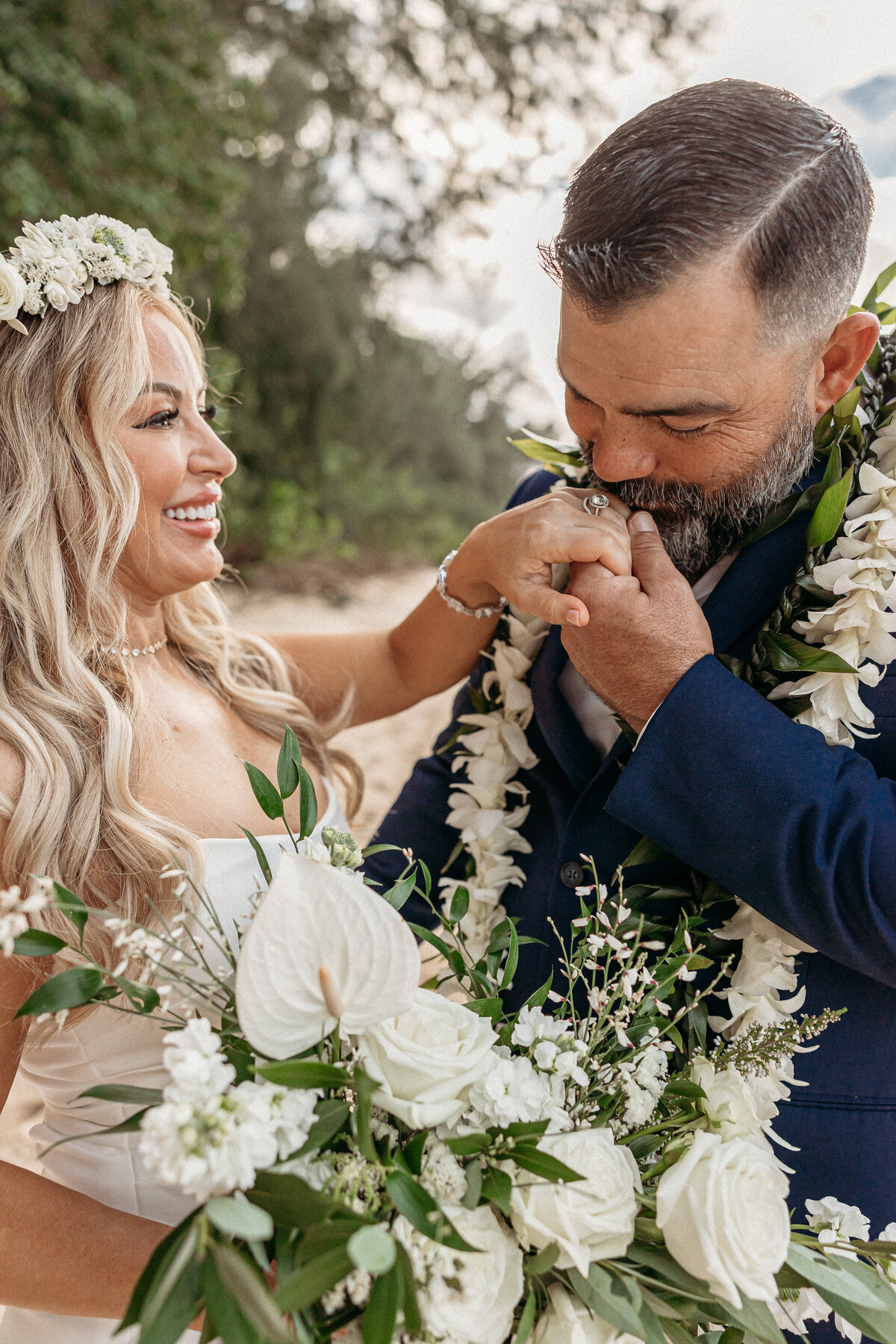 kawela-beach-elopement-9