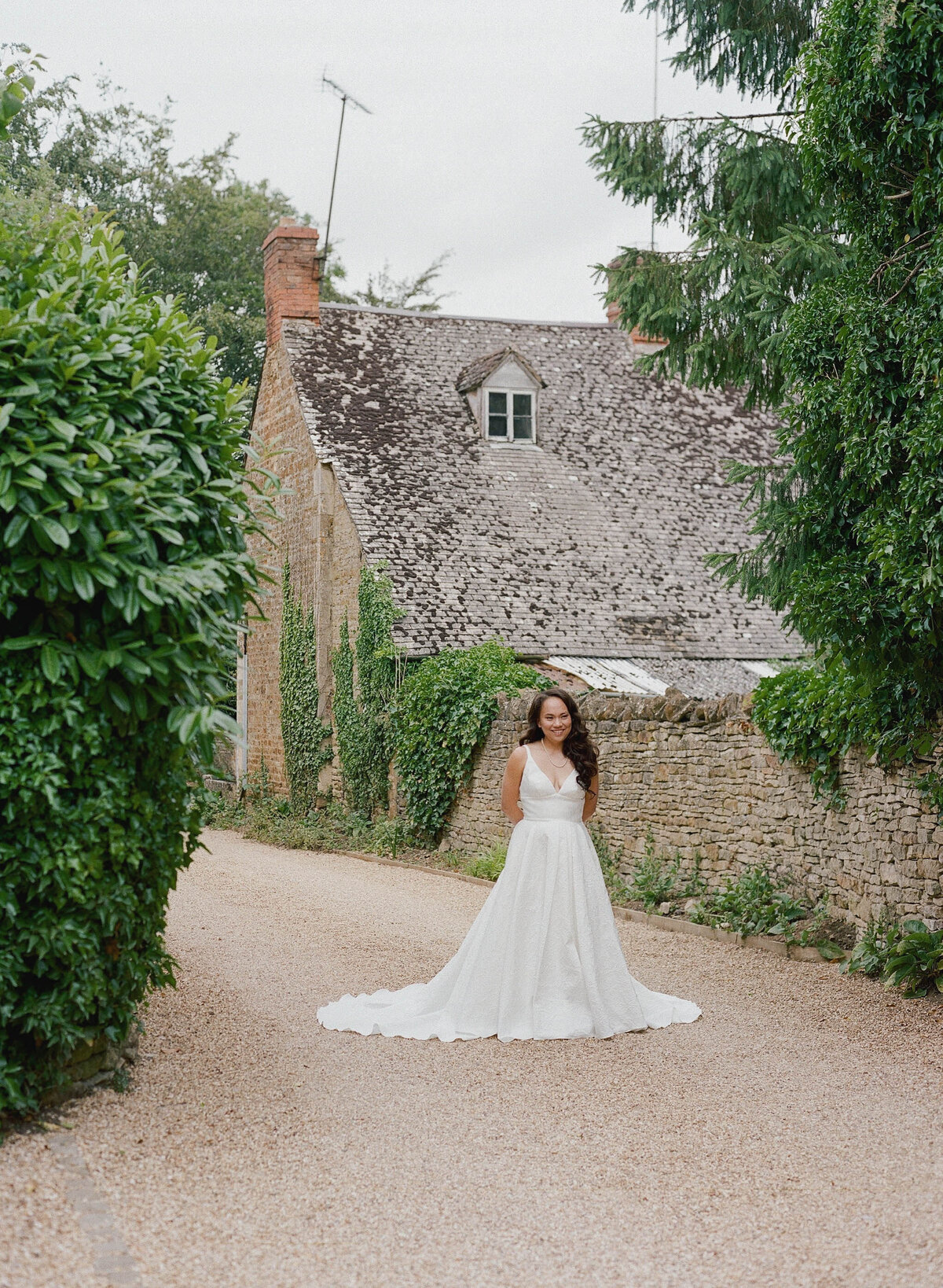 cotswolds-film-wedding-photographer-destination41