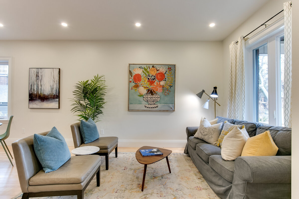 008_Living Room