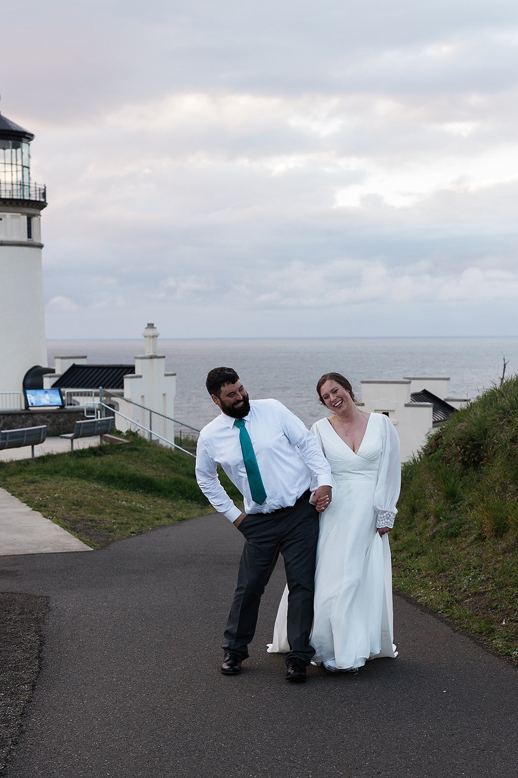 Final_Seaview Washington Elopement - Tara Nichole Photo - 2024 - Lauren and Jarrod-199