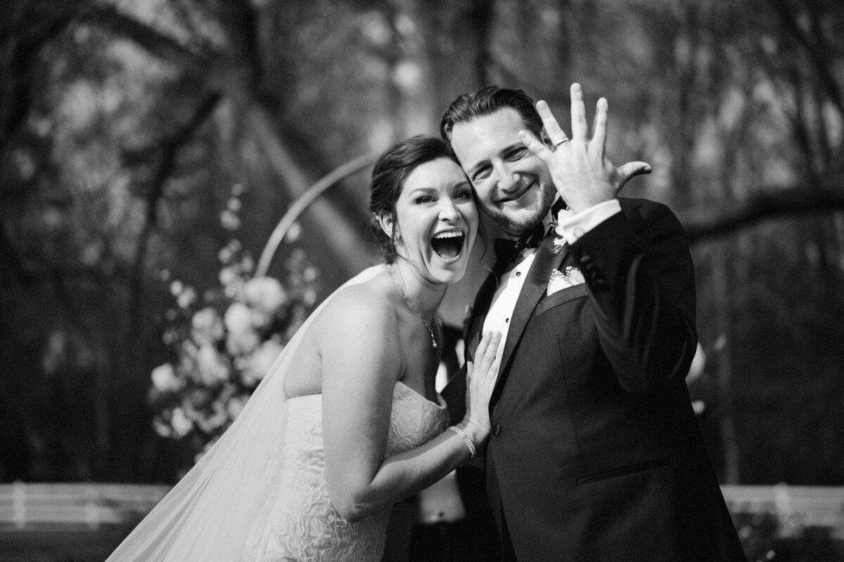 PaigeAlexHistoricWakefieldBarnWedding4