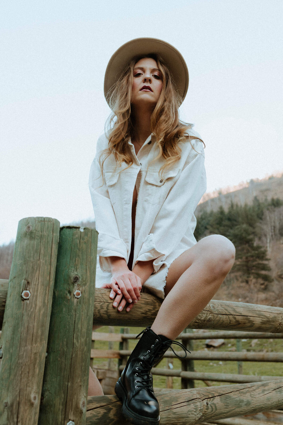 Seance-portrait-en-exterieur-Lac-Soulcem-Camila-garcia-photographe-toulouse-169