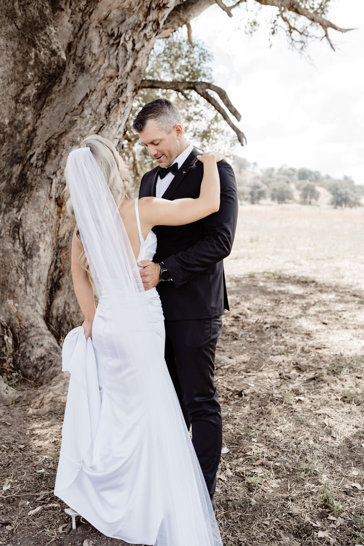 Rebecca and Kiel - First Look - JessicaCarrollPhotographer-10