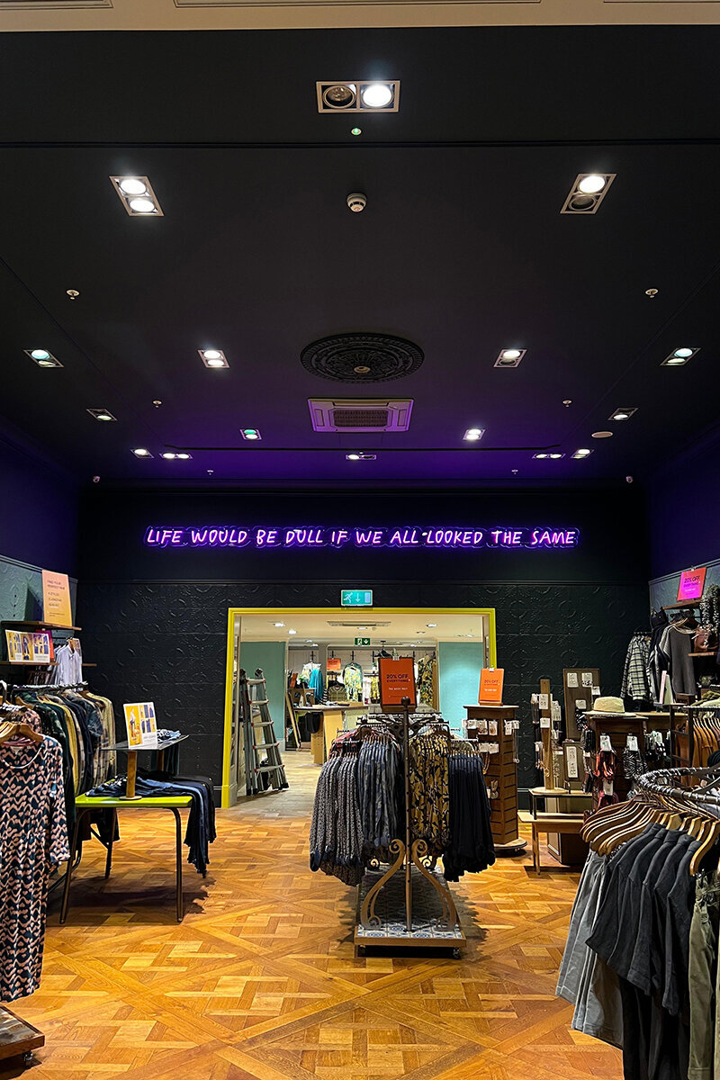 ellis-signs-custom-neon-retail-signs-newcastle-gateshead-north-east