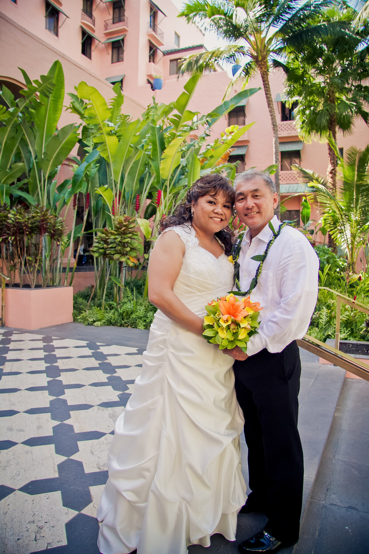 Bride and Groom Royal Hawaiian Hotel