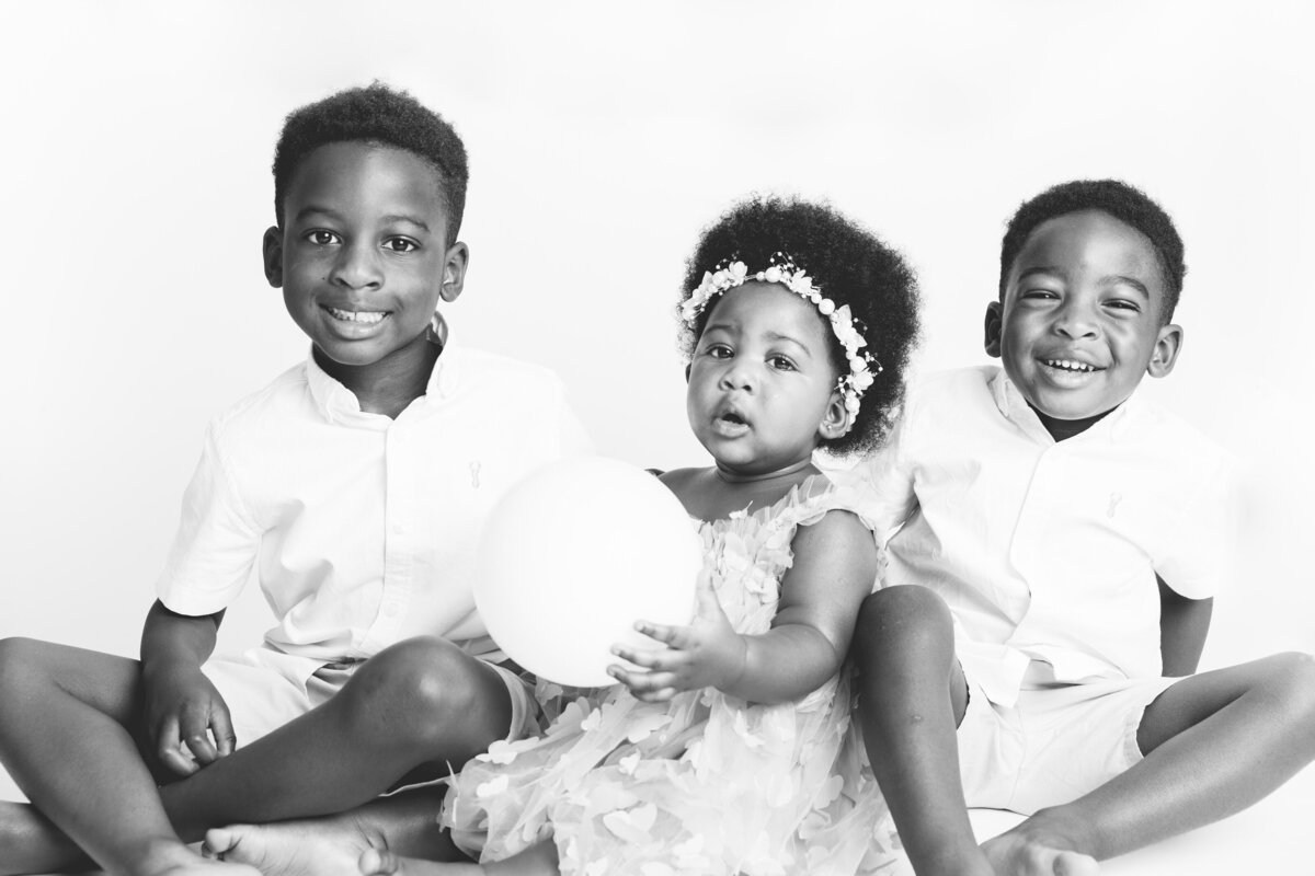 London Family Photographer bringing their pop-up studio to client's homes