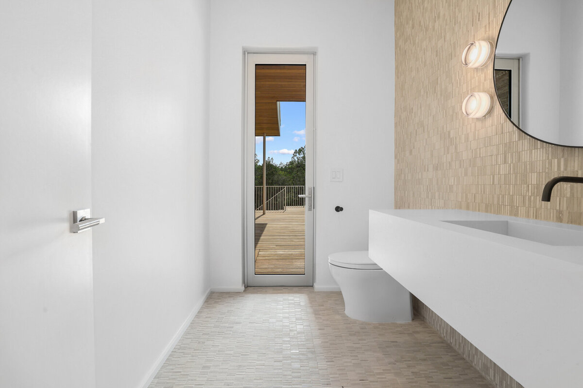 2707-toro-canyon-bathroom-8