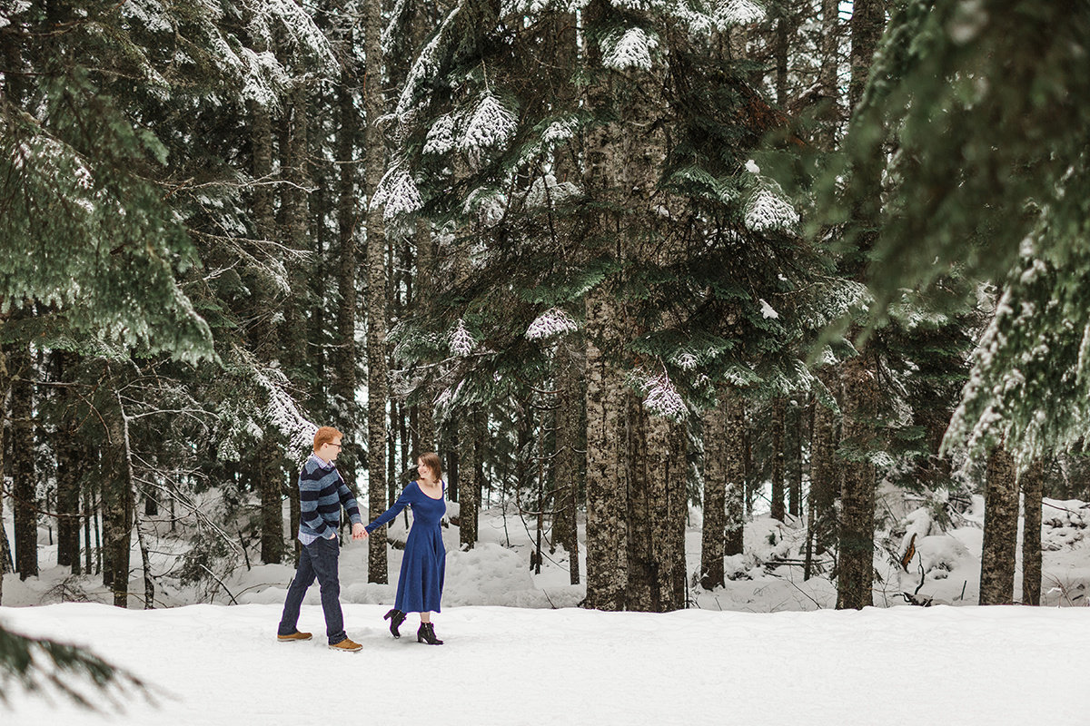 gold-creek-pond-engagement-megan-montalvo-photographyualmie-Engagement-Photos-32