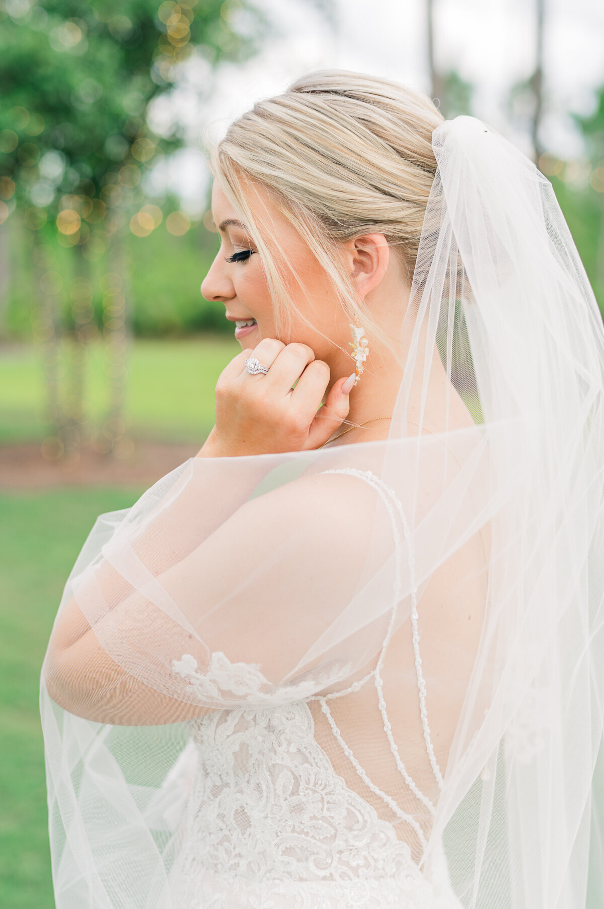 Dereka & Jordan Granville Farms Wedding Bridal Portrait | Lisa Marshall Photography