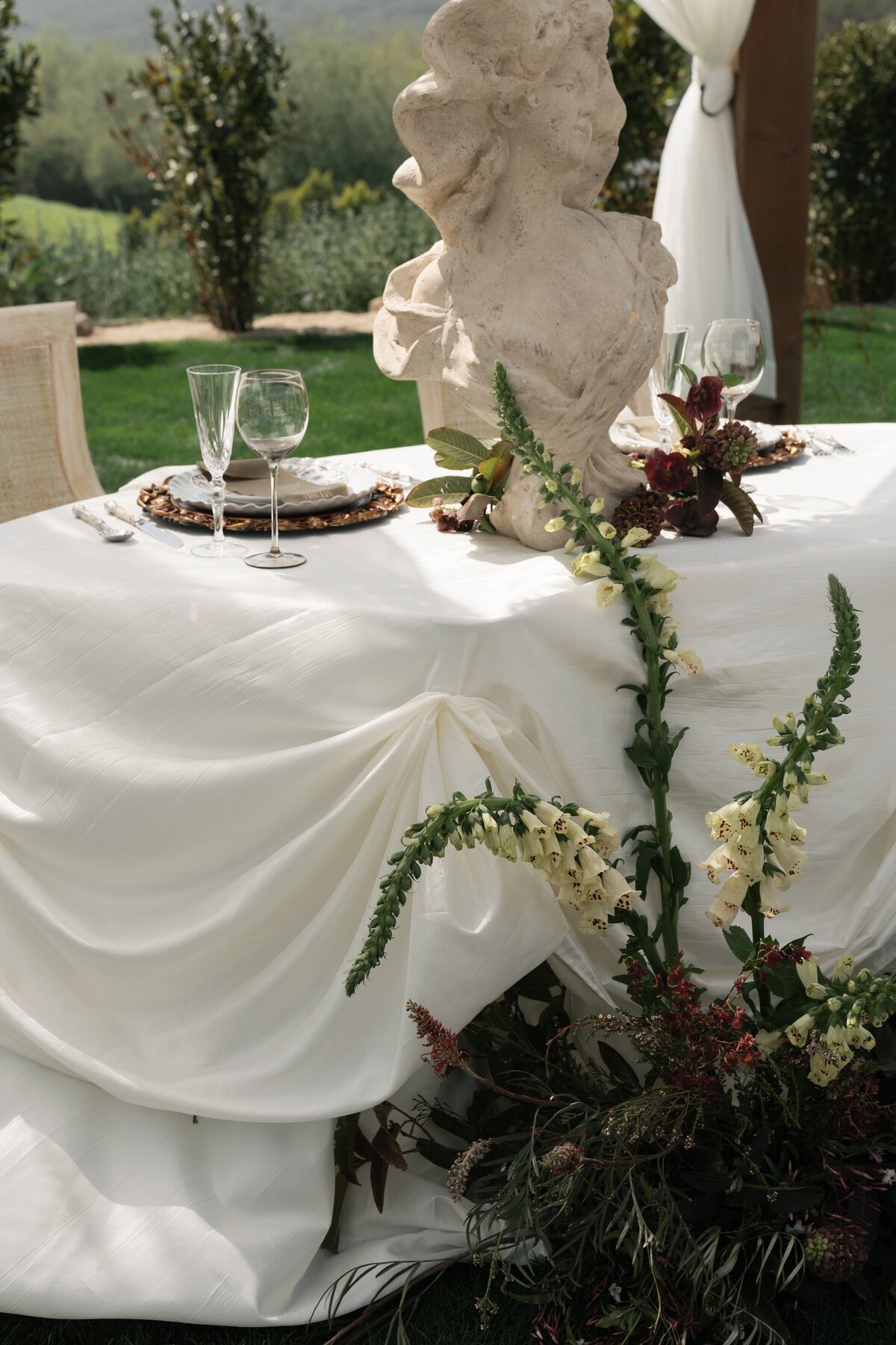 Jeune-Perche-Faye-Fern-Creative-MVFPortraits-Reception-Details-64