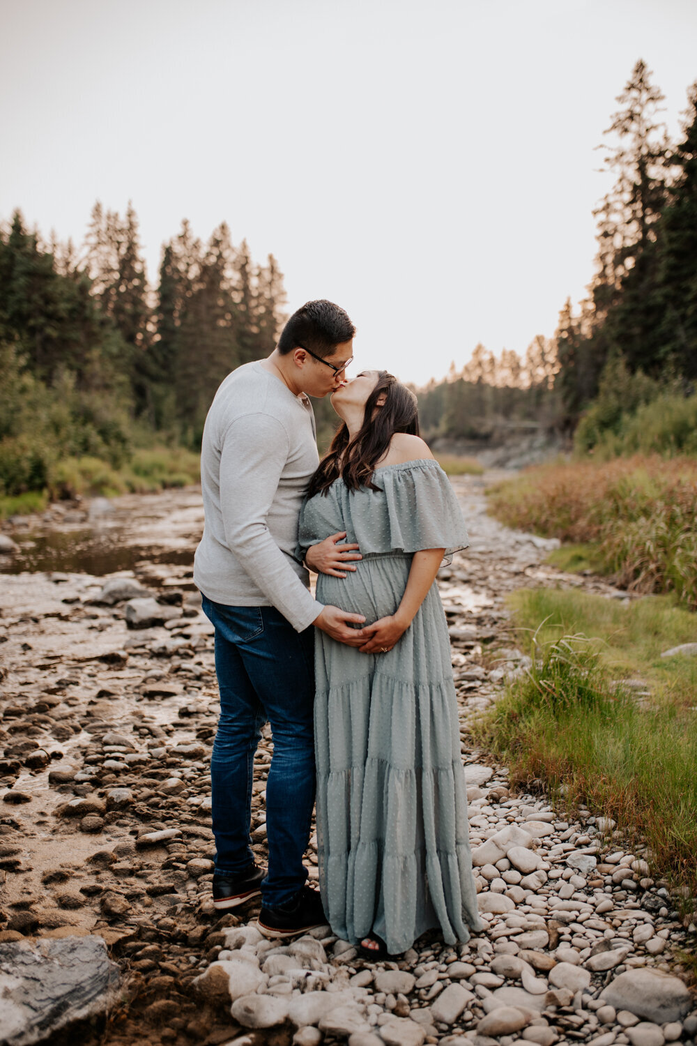 red-deer-central-alberta-newborn-maternity-photographer-07
