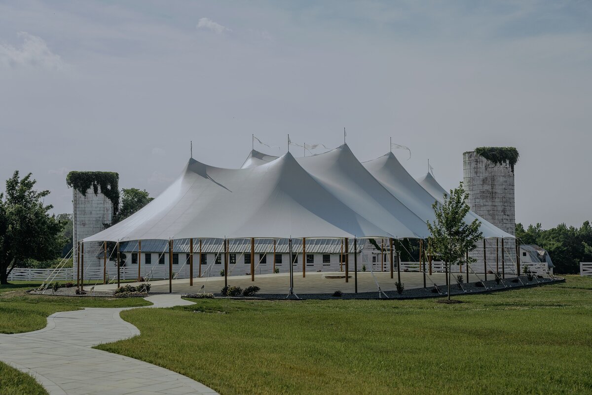 tent1_wildandroam