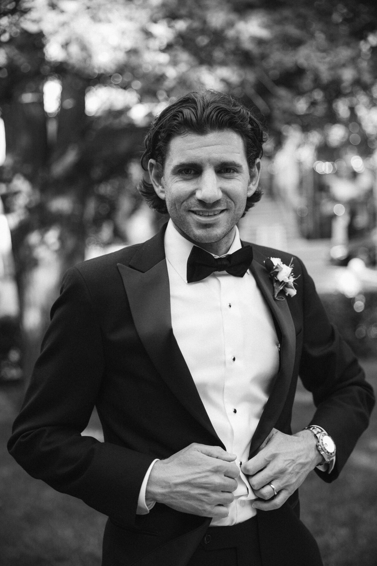 groom-portrait-raphaelle-granger-luxury-wedding-photographer-montreal-toronto