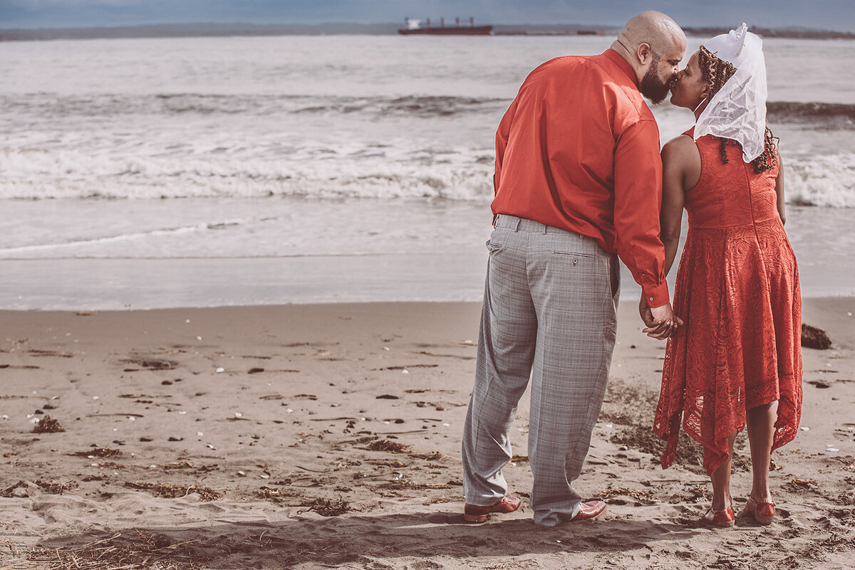 Elopement Adventures -  Elopements Oceanshores  - PNW  - Elopement Photographer - Tiffany Rude Photography-49